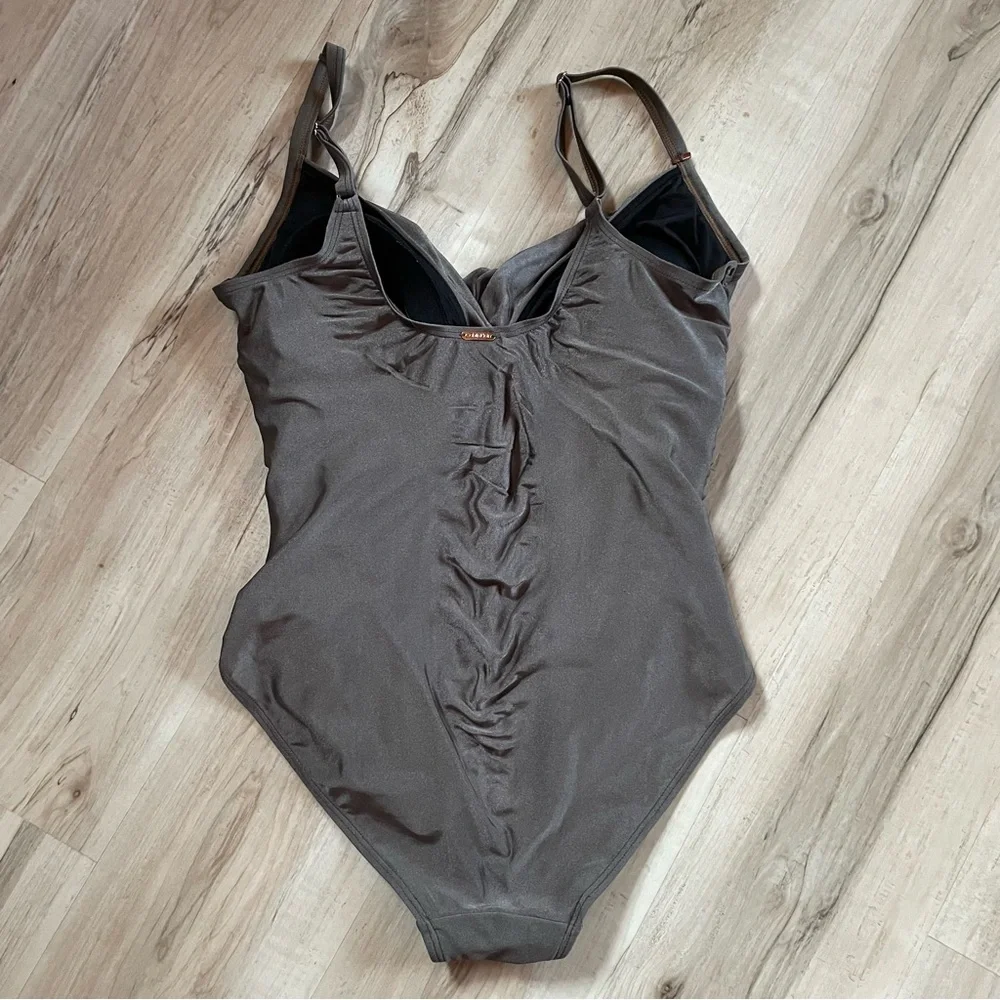 Ruched One-Piece Swimsuit in metallic gray - Picture 5 of 10